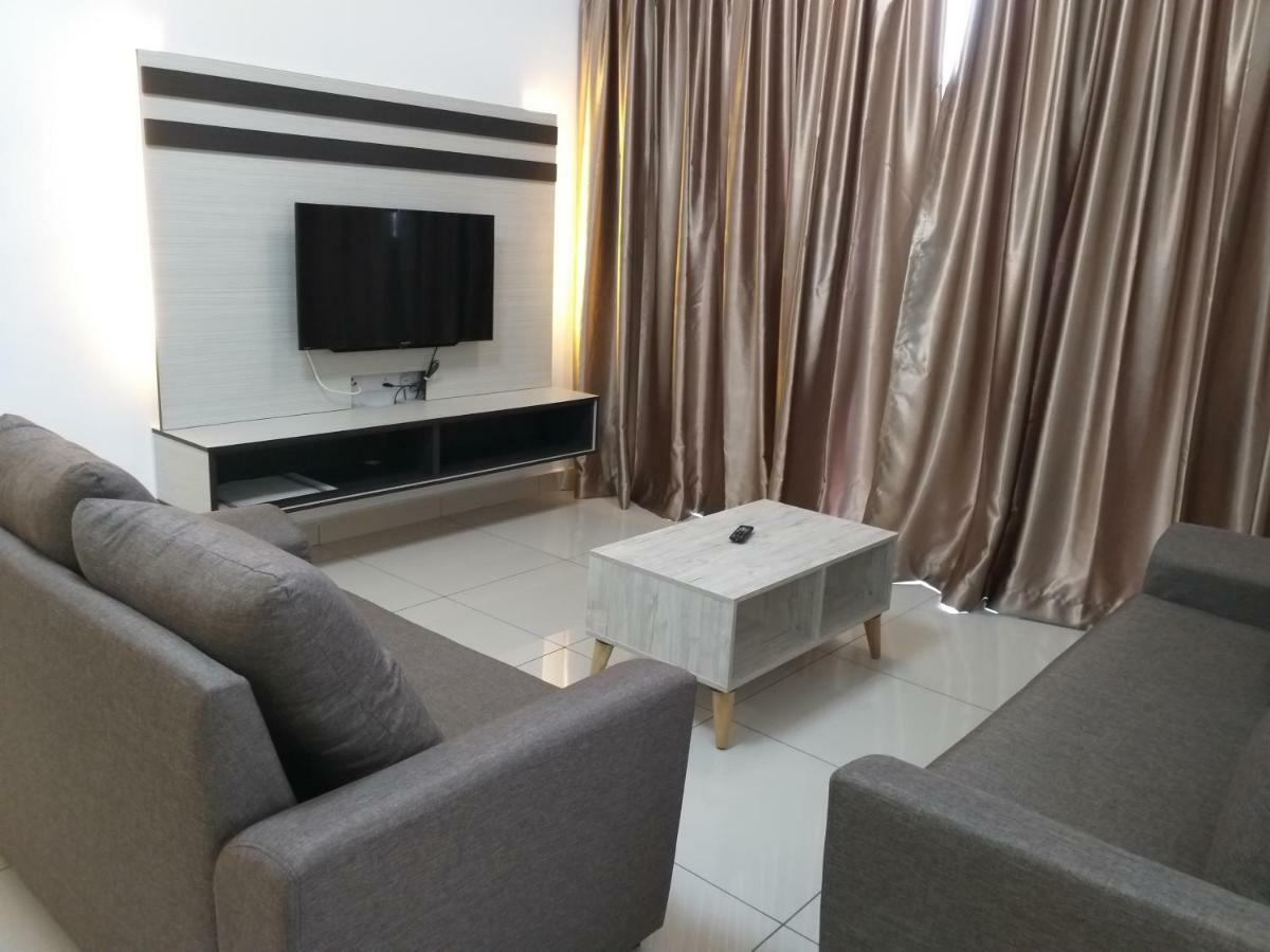 ג'והור בהרו Aliff Avenue 2 Bedroom Homestay מראה חיצוני תמונה